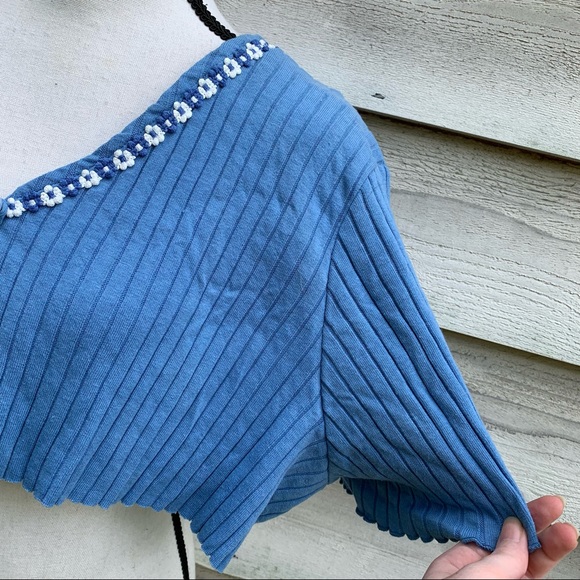 Vintage 90s Blue Solid Print Floral Crochet V-Neck Ribbed Short Sleeve Crop Top - Picture 7 of 16